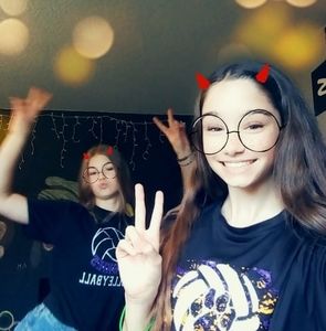 Meet your Posher, Leah